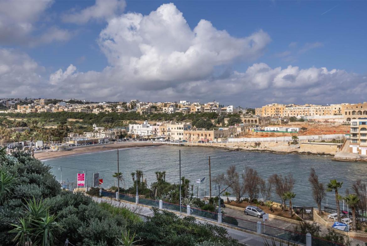 Deluxe Seaview Apartment Saint Julian's Dış mekan fotoğraf