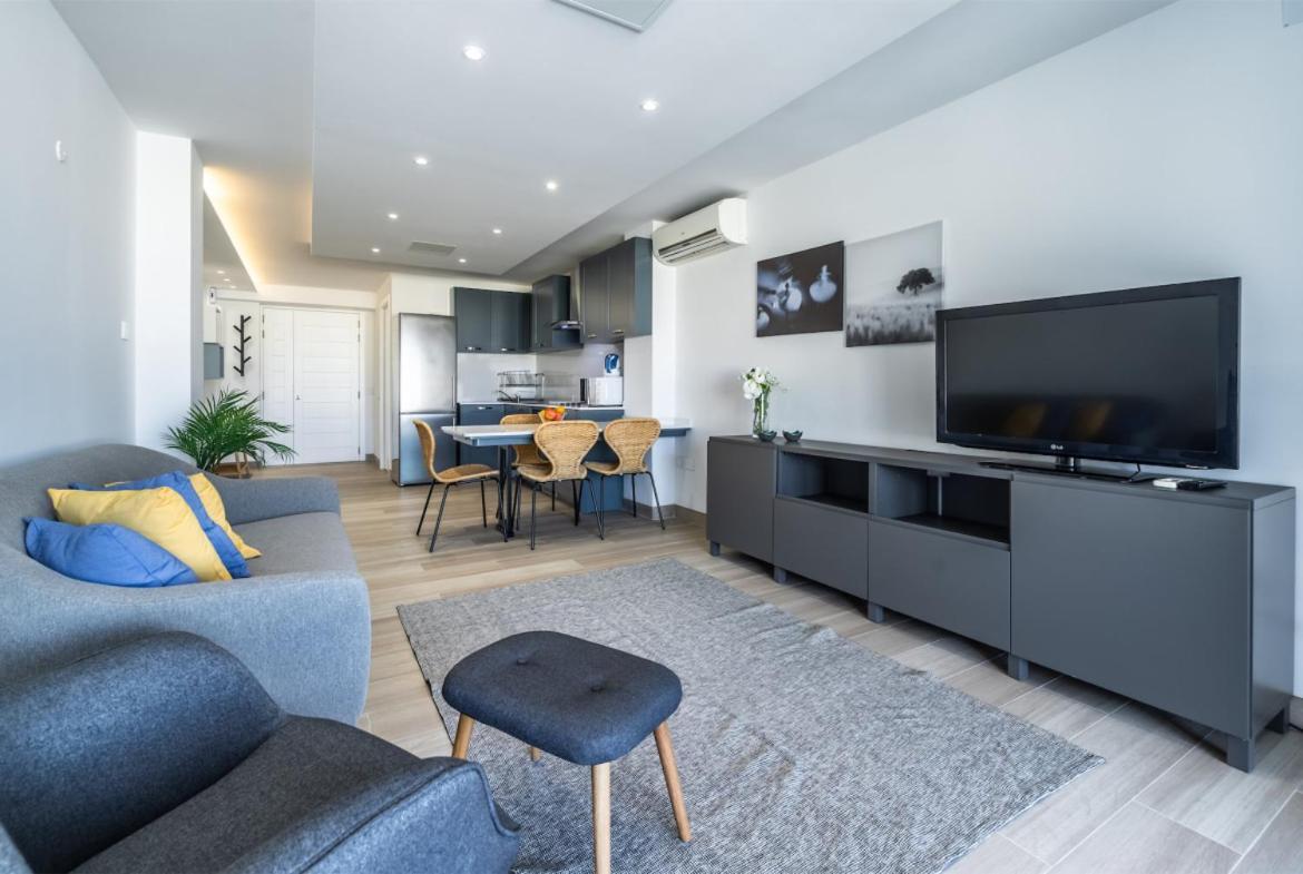 Deluxe Seaview Apartment Saint Julian's Dış mekan fotoğraf